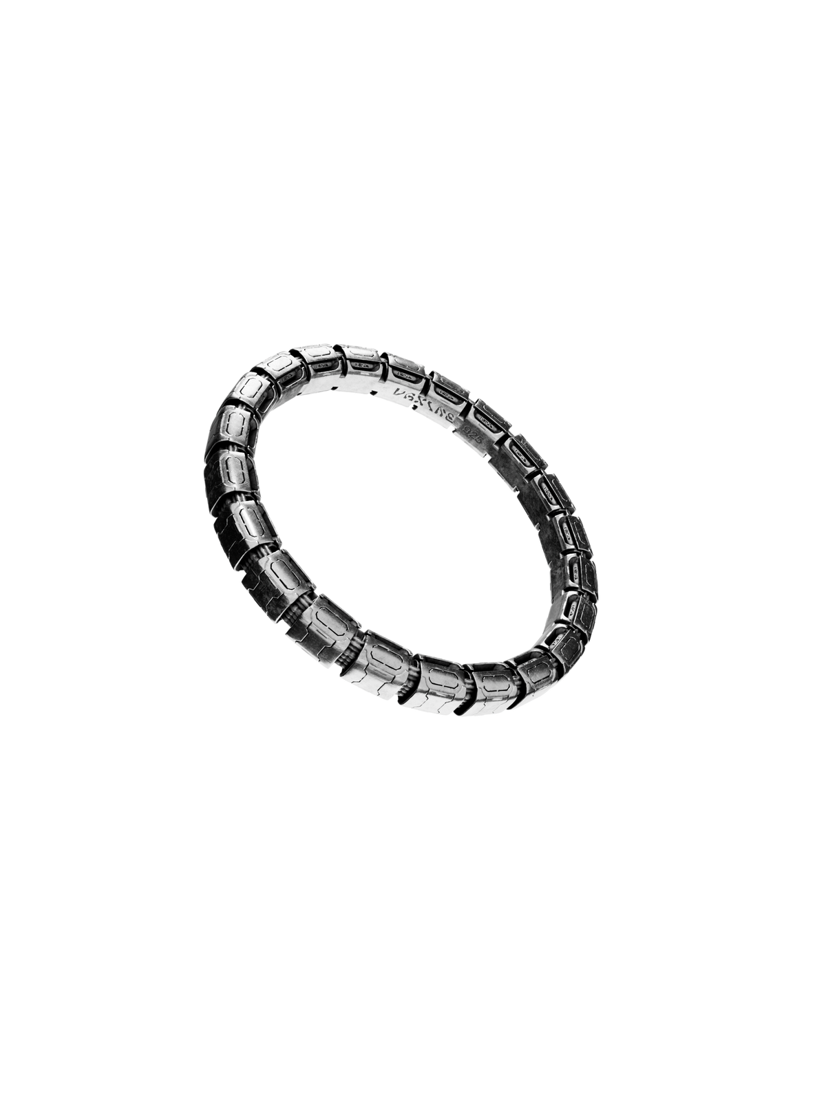 13G X LESS_03