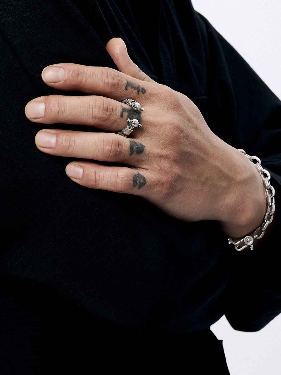Omega Ring